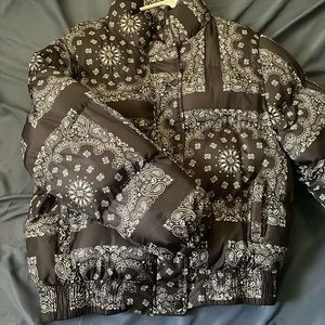 Bandana print puffer coat